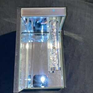 Toilets Tissue Mirror Assistant